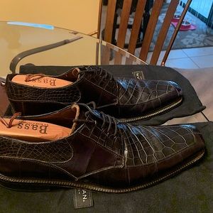Men’s Mezlan dress shoes